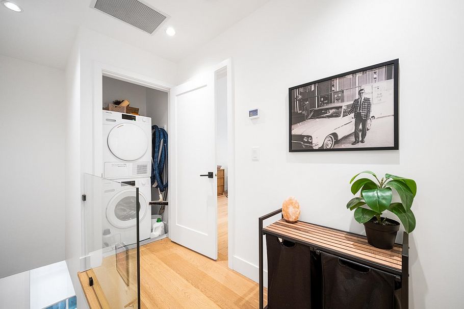 3530 W 43rd Avenue Vancouver, BC - 24