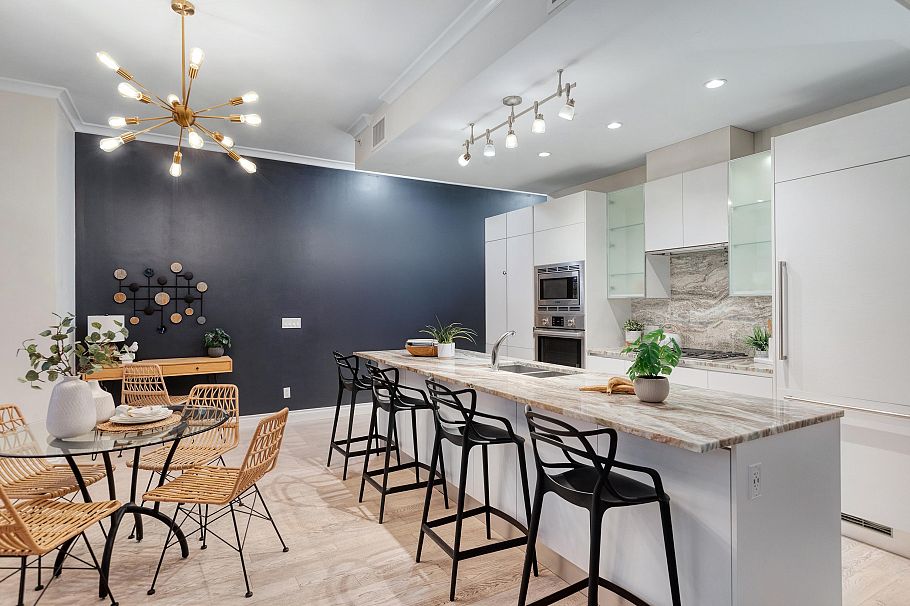 105 175 Victory Ship Way North Vancouver, BC - 9