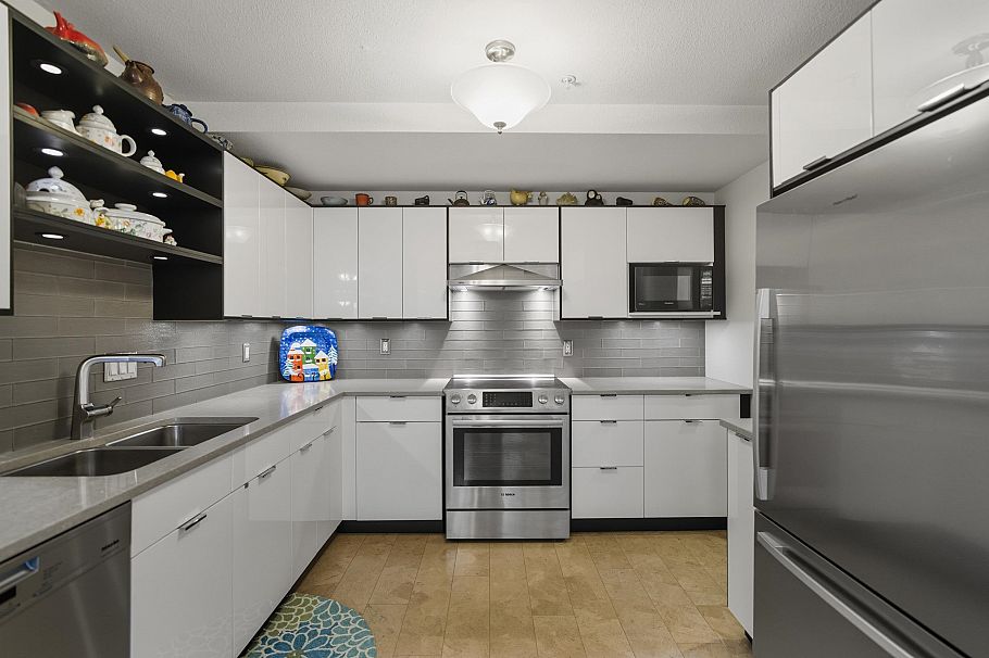 6 222 E 5th Street North Vancouver, BC - 8