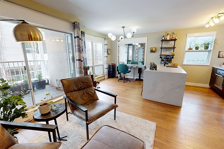 403 985 W 10th Avenue Vancouver, BC - 5