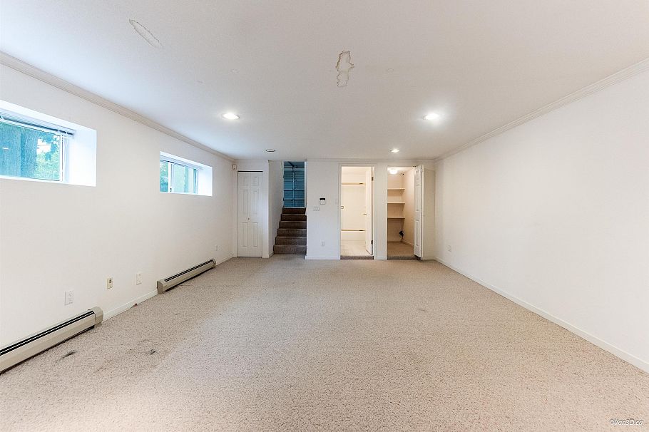 6633 Montgomery Street Vancouver, BC - 32