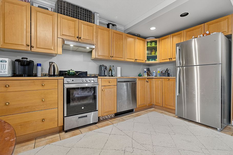 102 1146 Harwood Street Vancouver, BC - 9