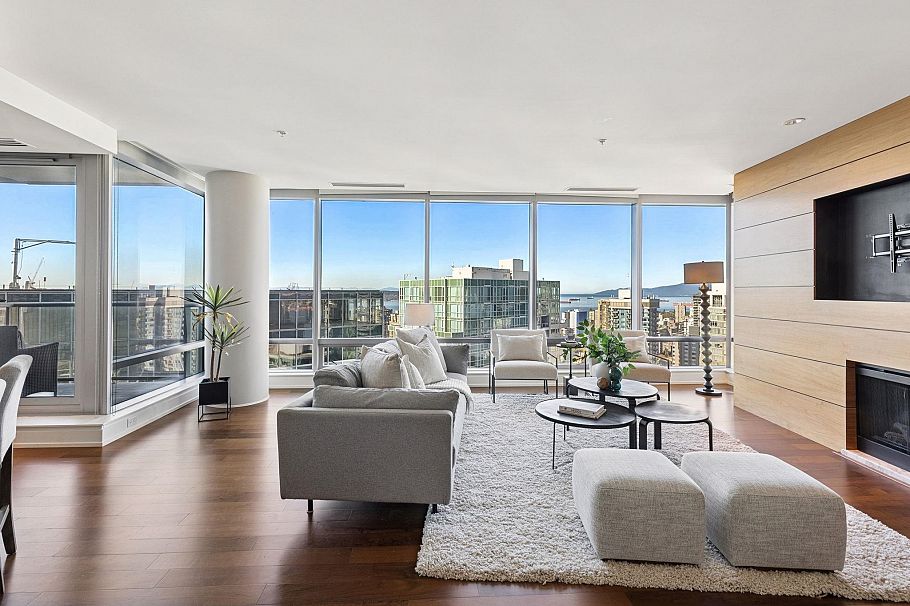 3309 1111 Alberni Street Vancouver, BC - 2