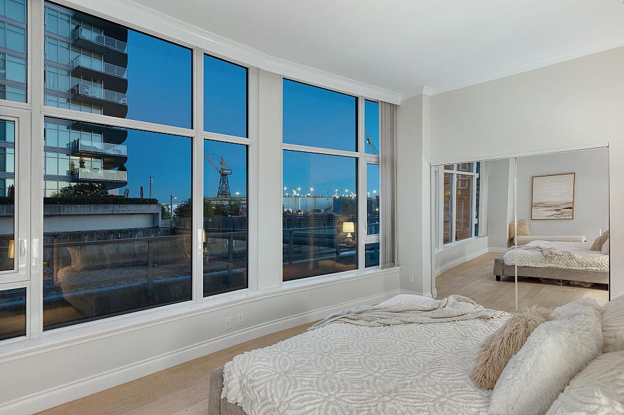 105 175 Victory Ship Way North Vancouver, BC - 20