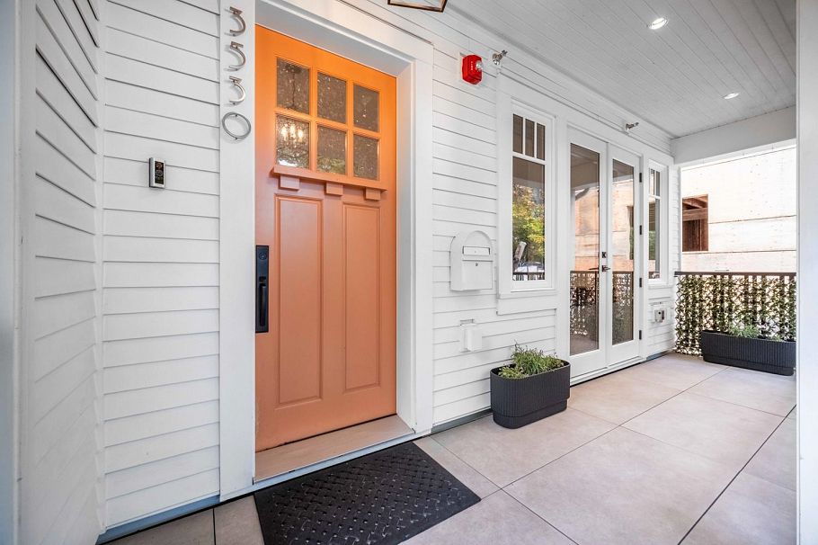 3530 W 43rd Avenue Vancouver, BC - 2