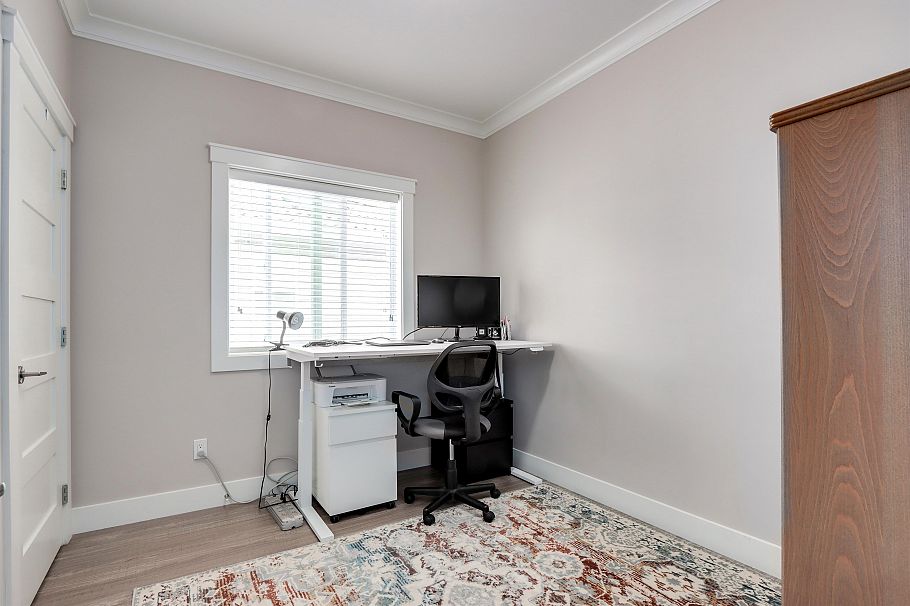 2496 Brock Street Vancouver, BC - 14