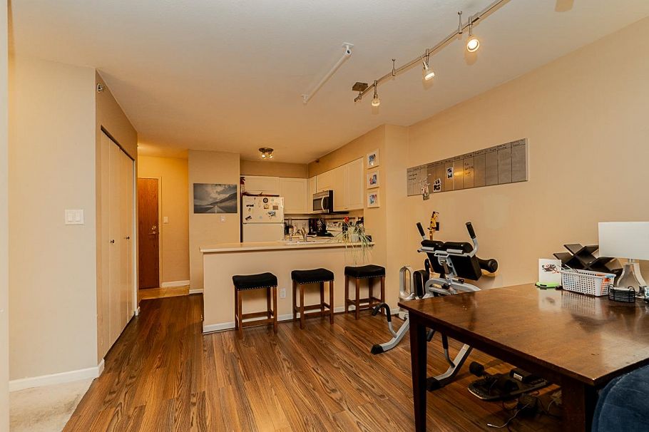807-488 Helmcken Street Vancouver, BC - 11