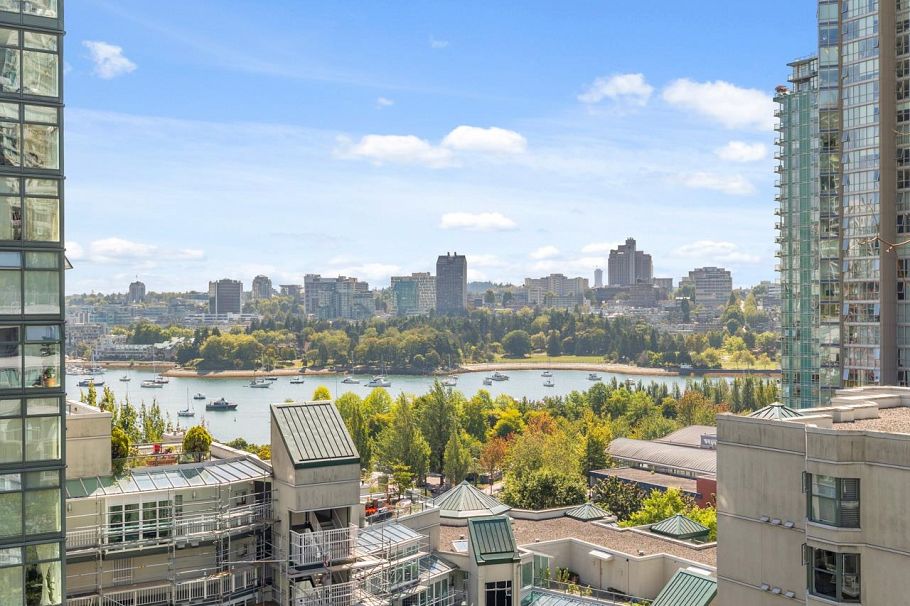 201 499 Pacific Street Vancouver, BC - 28