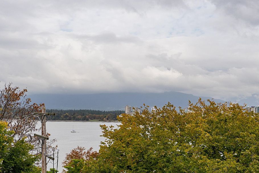 305 2430 Point Grey Road Vancouver, BC - 28