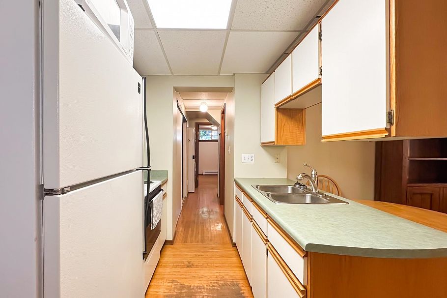 4084 W 32nd Avenue Vancouver, BC - 27