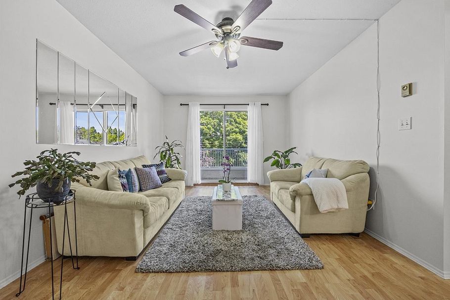 302 458 E 43rd Avenue Vancouver, BC - 3