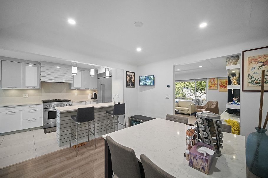 6978 Mckinnon Street Vancouver, BC - 5