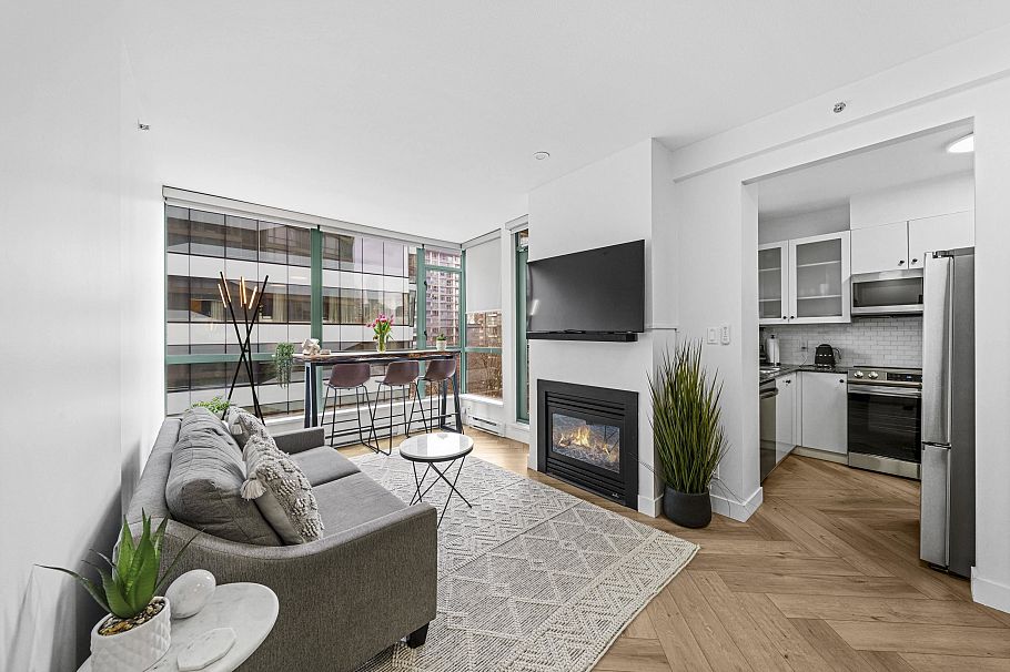 603 1238 Burrard Street Vancouver, BC - 2