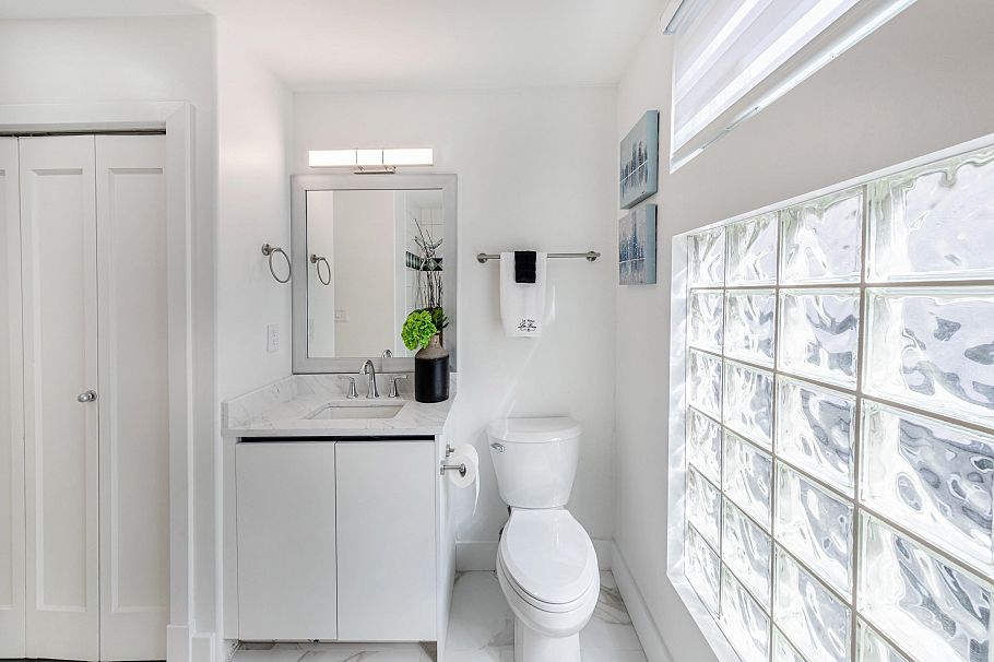 3727 W 22nd Avenue Vancouver, BC - 23