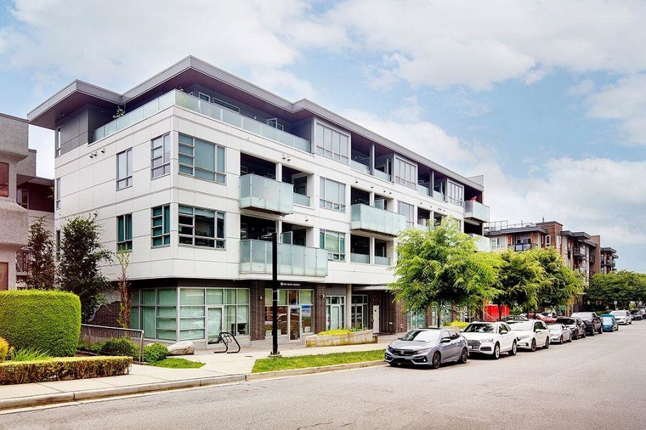 308 711 W 14th Street North Vancouver, BC - 23