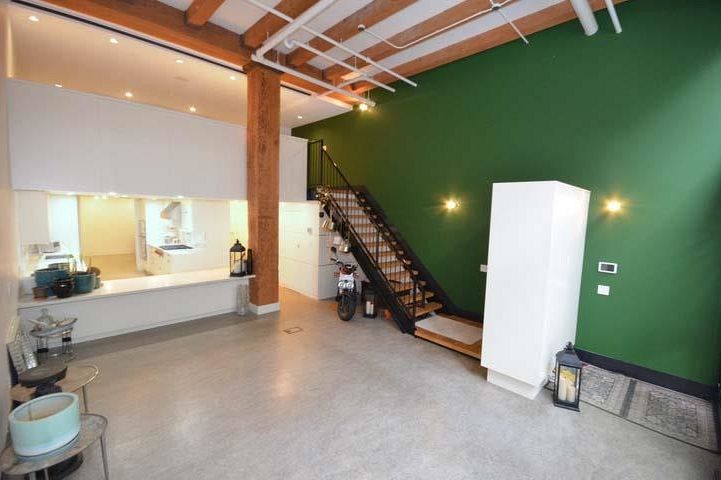 283 Columbia Street Vancouver, BC - 3