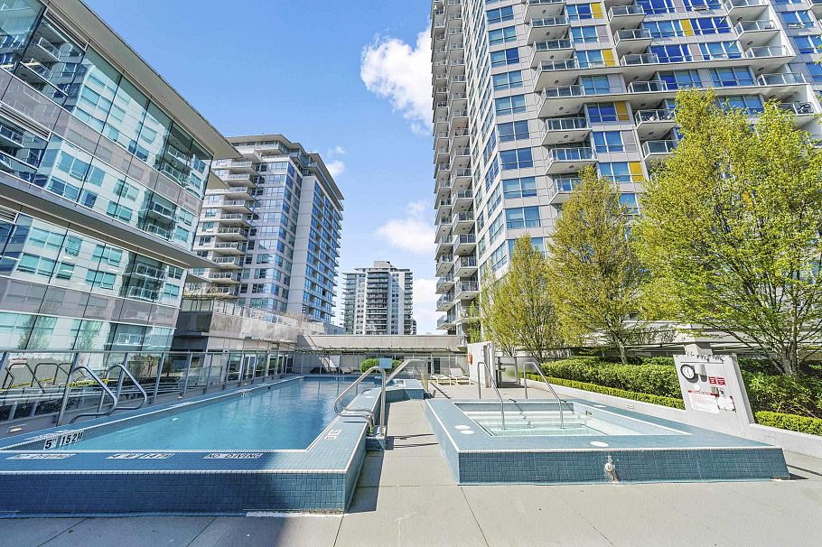 1006 112 E 13th Street North Vancouver, BC - 28