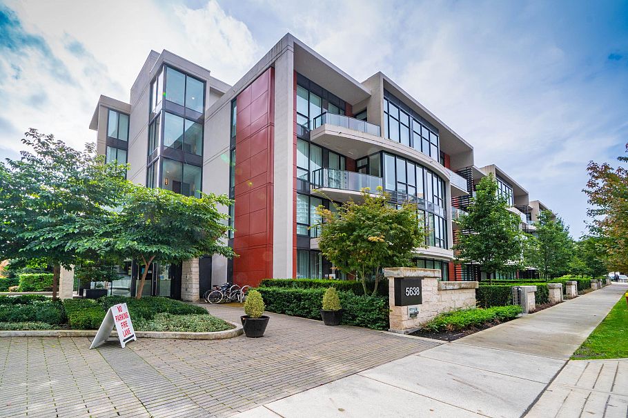 212 5638 Birney Avenue Vancouver, BC - 1