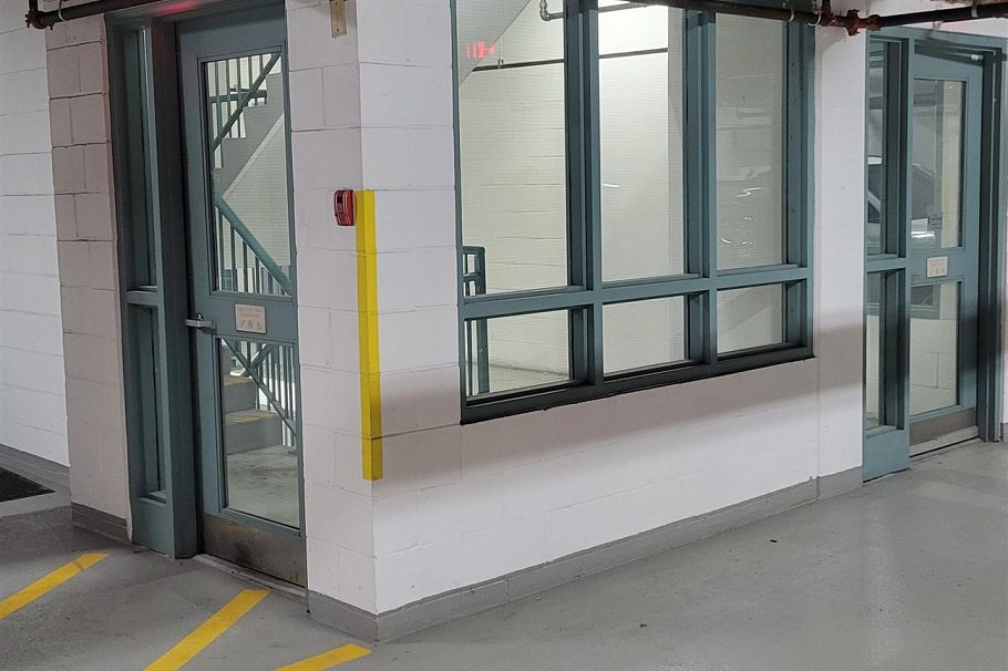 40 1200 Pacific Boulevard Vancouver, BC - 5