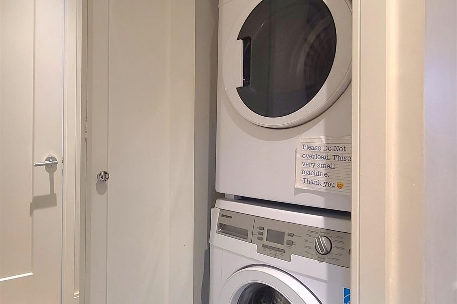 901 E Broadway Street Vancouver, BC - 11