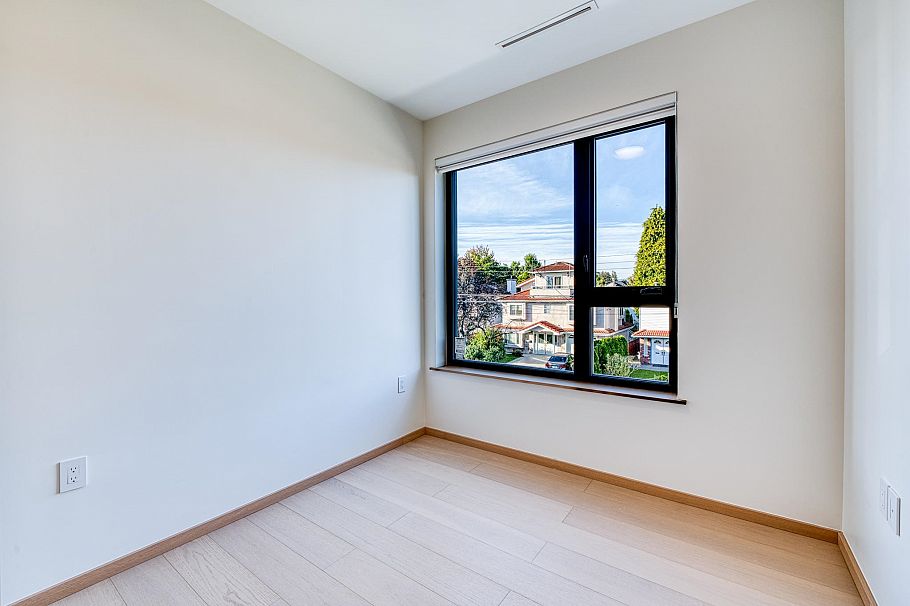 2 968 E 55th Avenue Vancouver, BC - 17