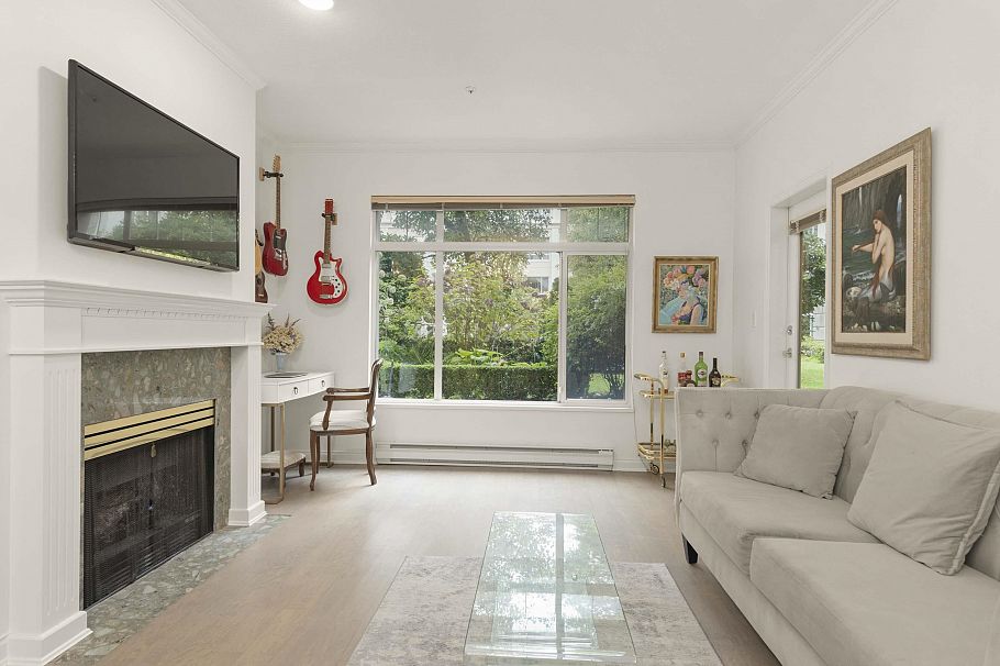 109 5735 Hampton Place Vancouver, BC - 4