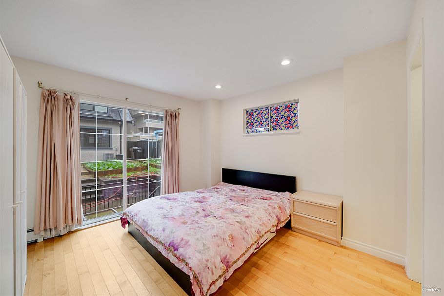 3657 W 29th Avenue Vancouver, BC - 22