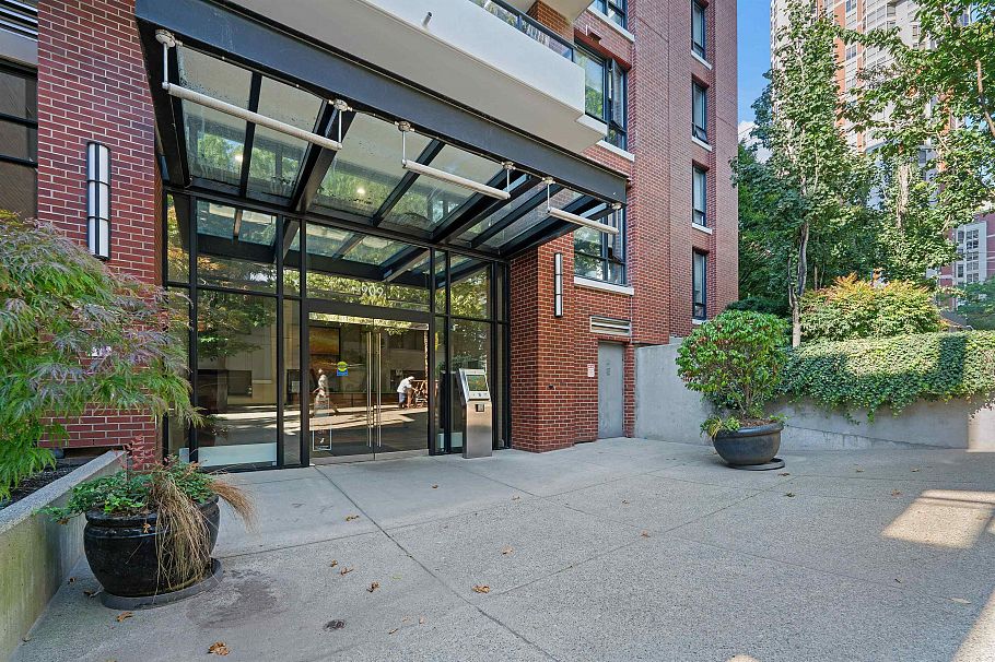 2408 909 Mainland Street Vancouver, BC - 36