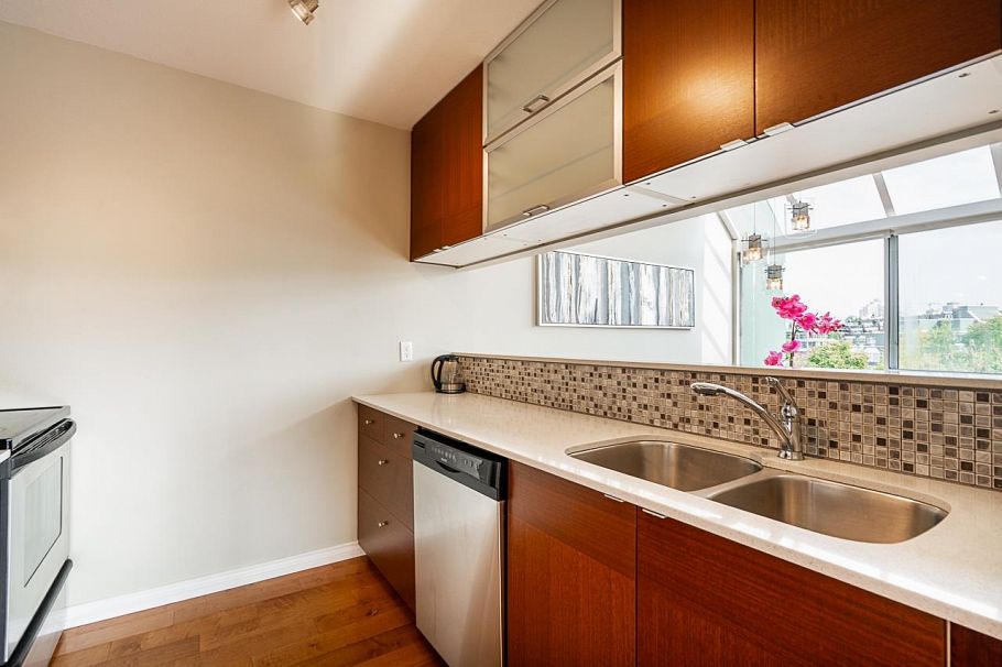 601 1510 W 1st Avenue Vancouver, BC - 11