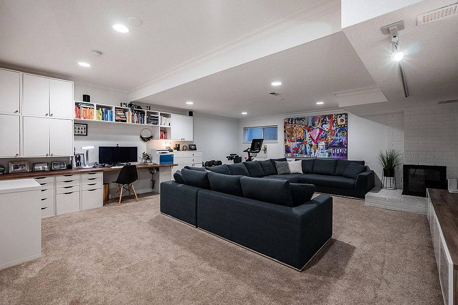 137 3300 Capilano Road North Vancouver, BC - 31