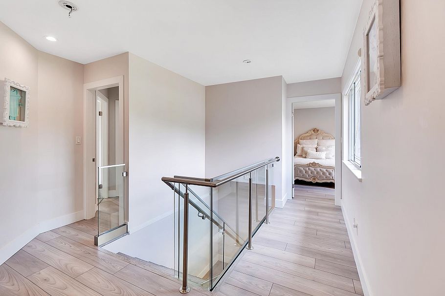 633 Fir Street North Vancouver, BC - 18