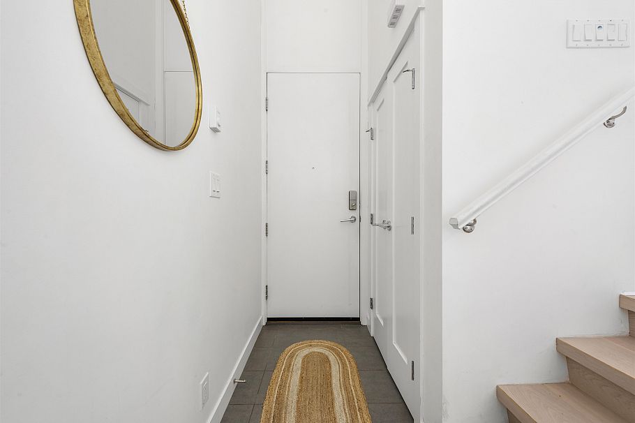 3429 Porter Street Vancouver, BC - 16