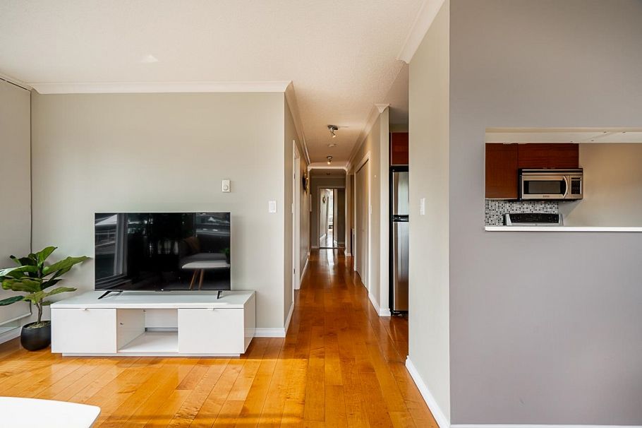 601 1510 W 1st Avenue Vancouver, BC - 9