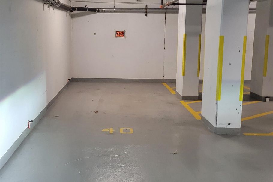 40 1200 Pacific Boulevard Vancouver, BC - 2