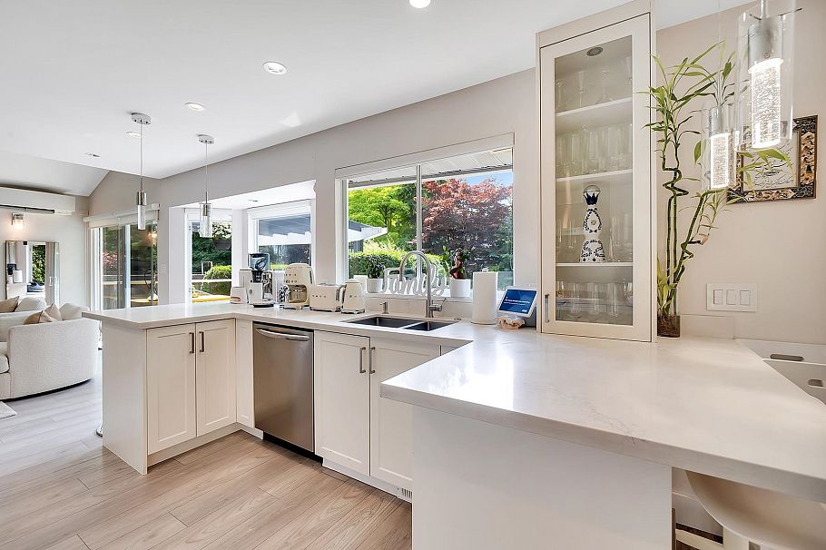 633 Fir Street North Vancouver, BC - 14