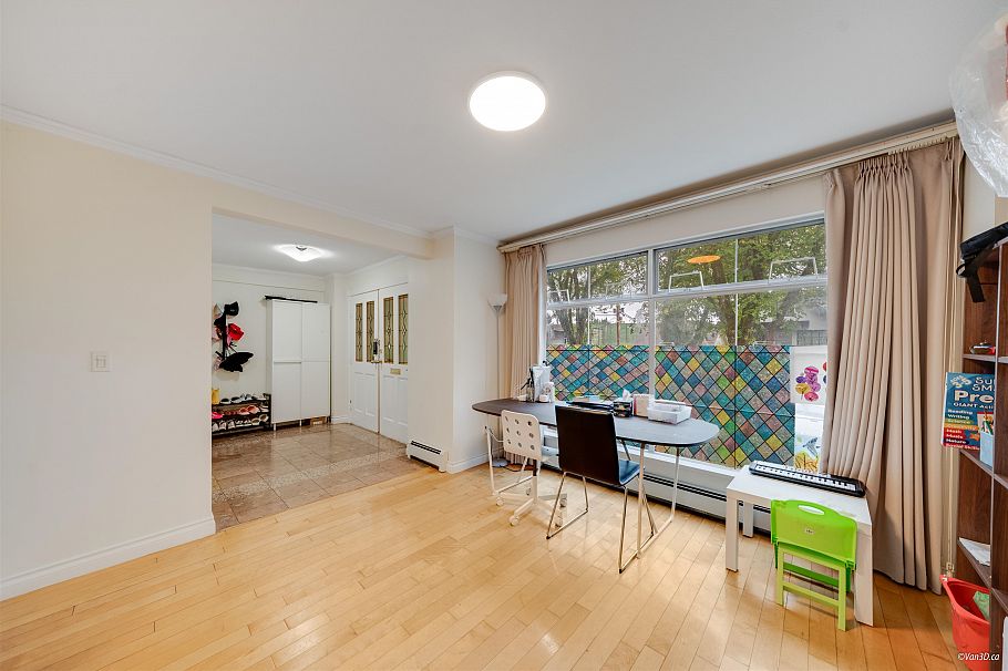 3657 W 29th Avenue Vancouver, BC - 5