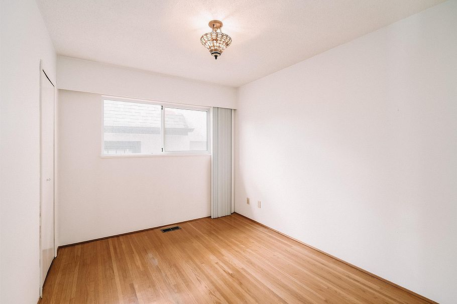 2618 W 15th Avenue Vancouver, BC - 20