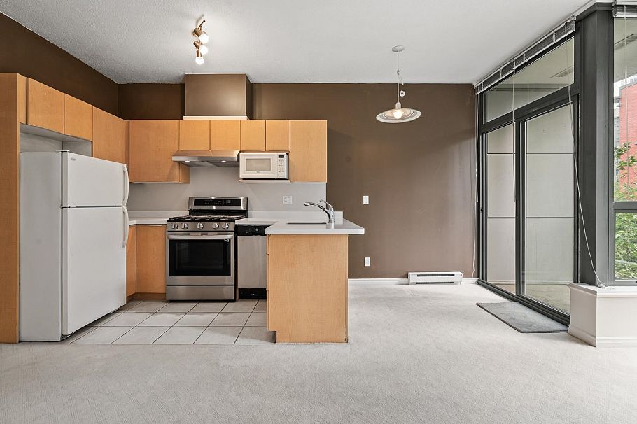 310 1239 W Georgia Street Vancouver, BC - 4