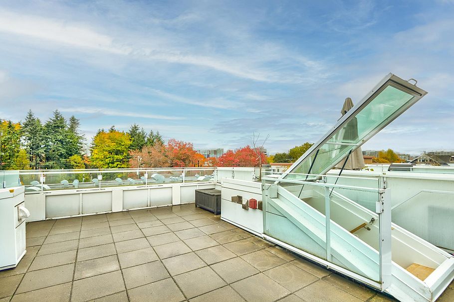 2222 Willow Street Vancouver, BC - 3