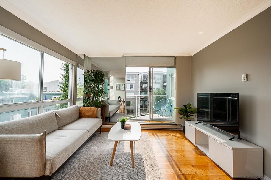 601 1510 W 1st Avenue Vancouver, BC - 2