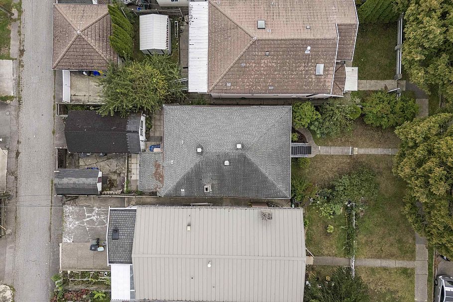 5828 Kerr Street Vancouver, BC - 34