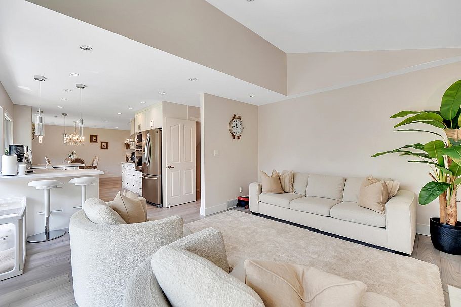 633 Fir Street North Vancouver, BC - 31