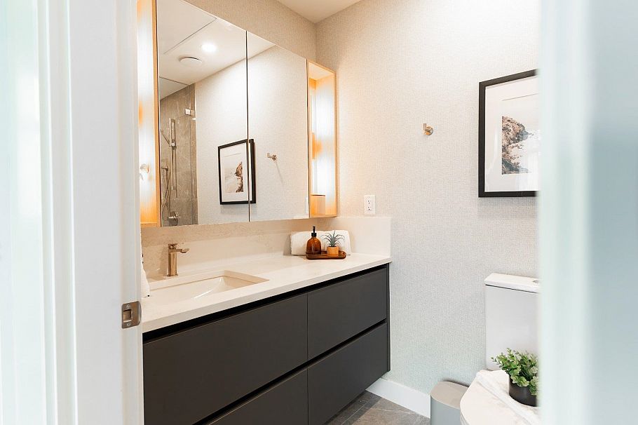 118 2050 Glenaire Drive North Vancouver, BC - 5