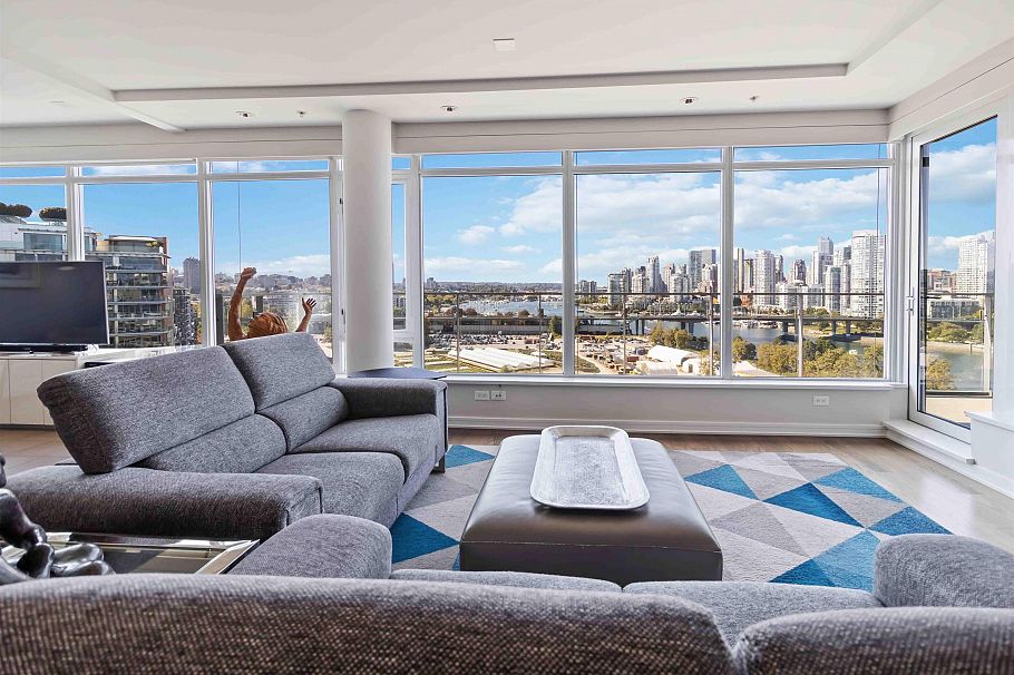 1402 181 W 1st Avenue Vancouver, BC - 2