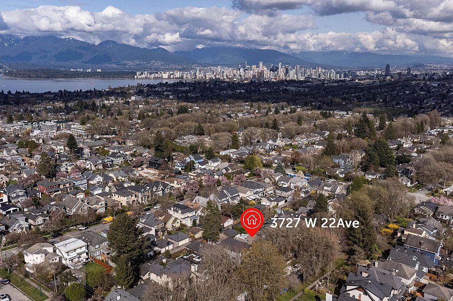 3727 W 22nd Avenue Vancouver, BC - 37