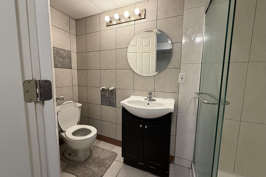 5828 Kerr Street Vancouver, BC - 21