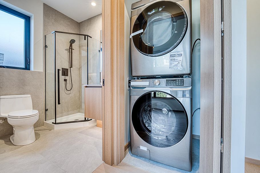 2 968 E 55th Avenue Vancouver, BC - 20