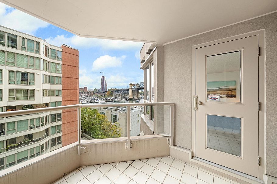 603 1625 Hornby Street Vancouver, BC - 31