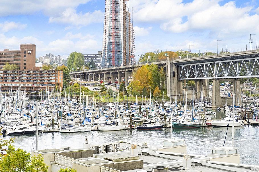 603 1625 Hornby Street Vancouver, BC - 35