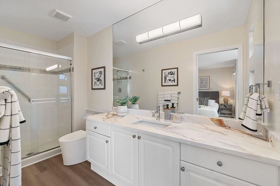 5 119 E 6th Street North Vancouver, BC - 14